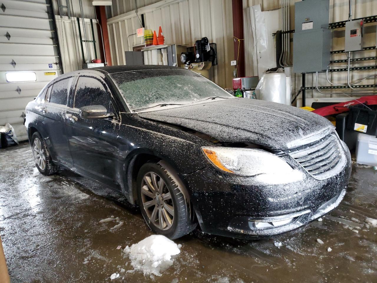 2014 Chrysler 200 Limited - Фото 4