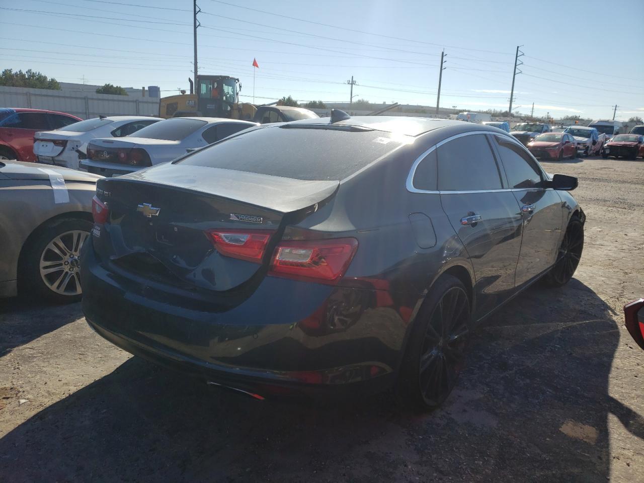 2017 Chevrolet Malibu Premier - Фото 3
