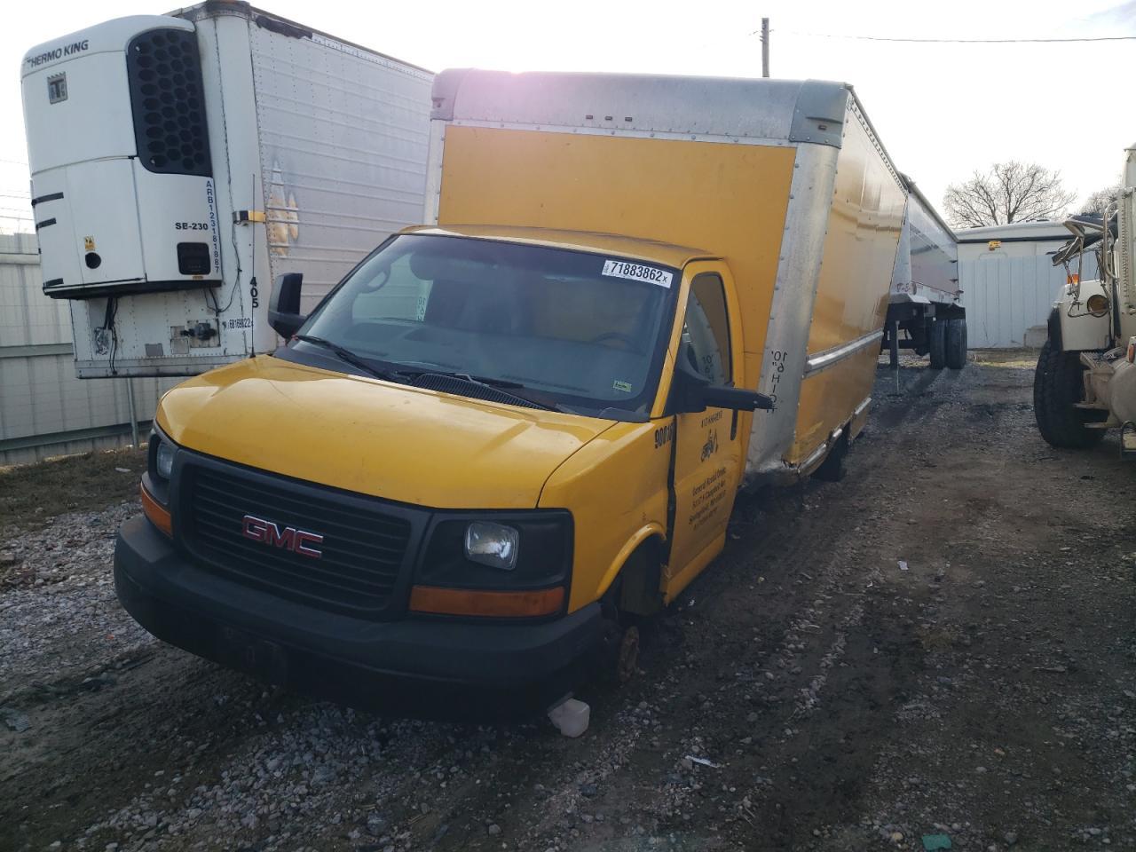 2014 GMC Savana Cutaway G3500 - Фото 2