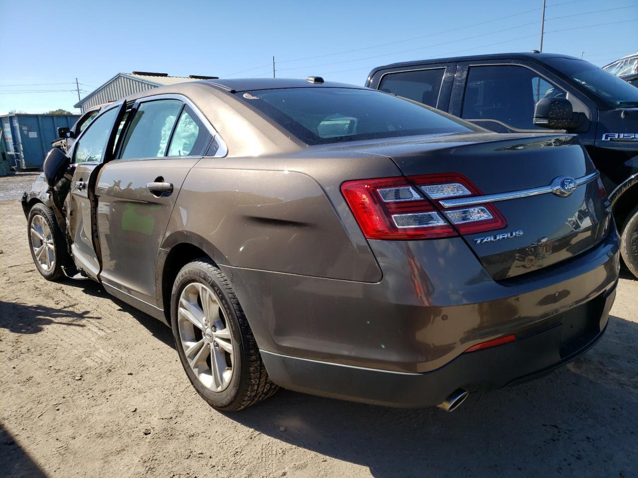 2016 Ford Taurus Sel - Фото 2