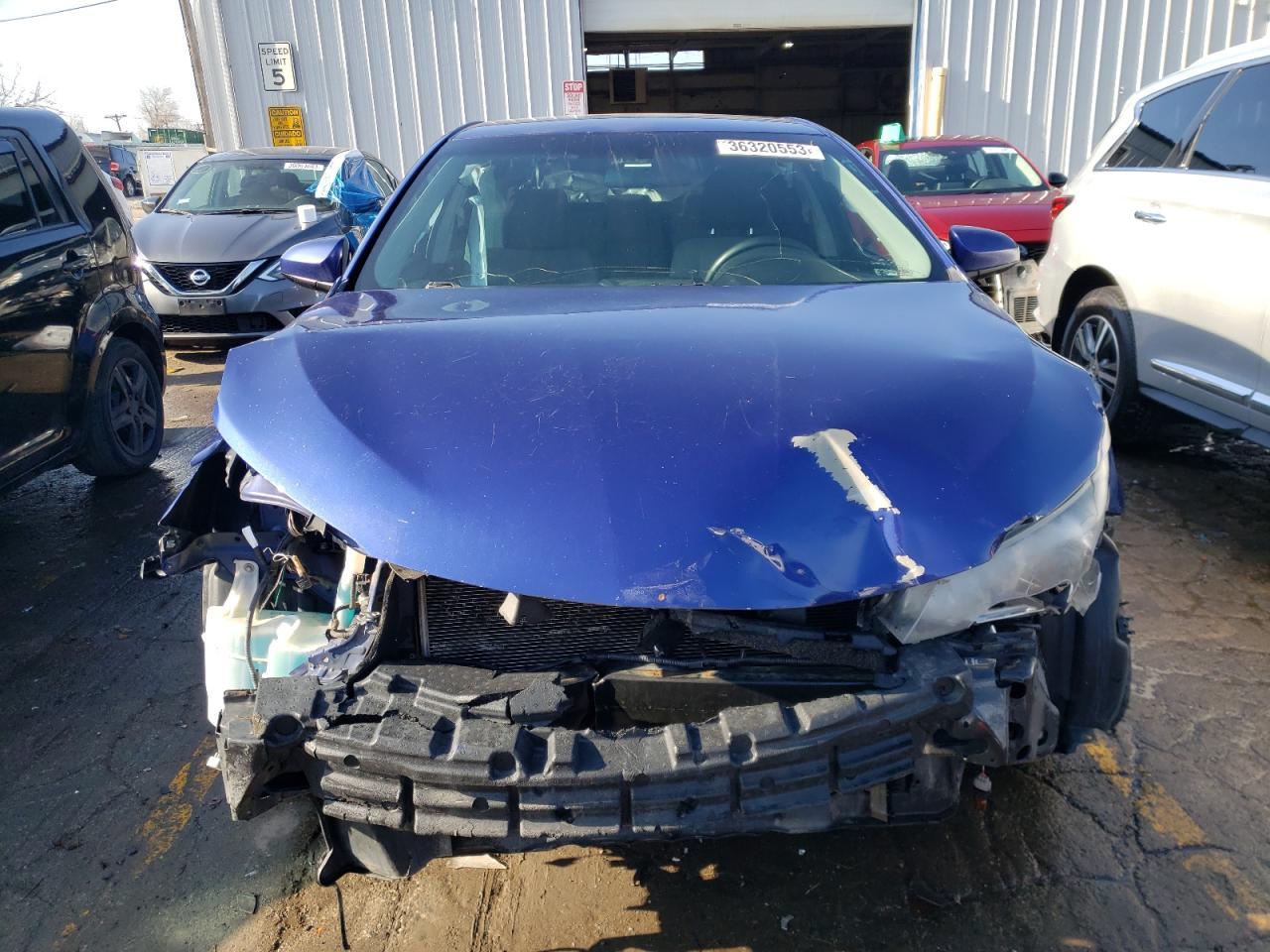 2015 Toyota Camry Le - Фото 5