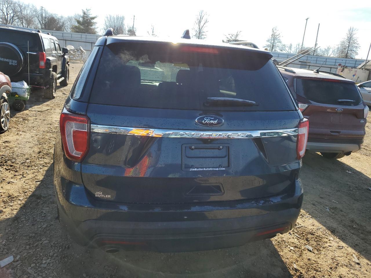 2017 Ford Explorer - Фото 6
