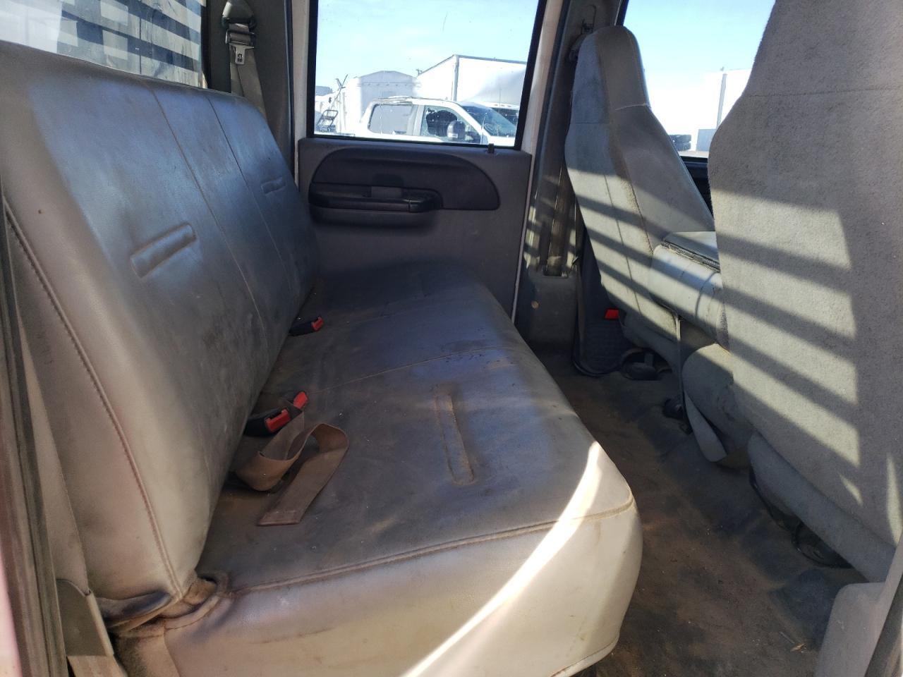 2007 Ford F550 Super Duty - Image 6