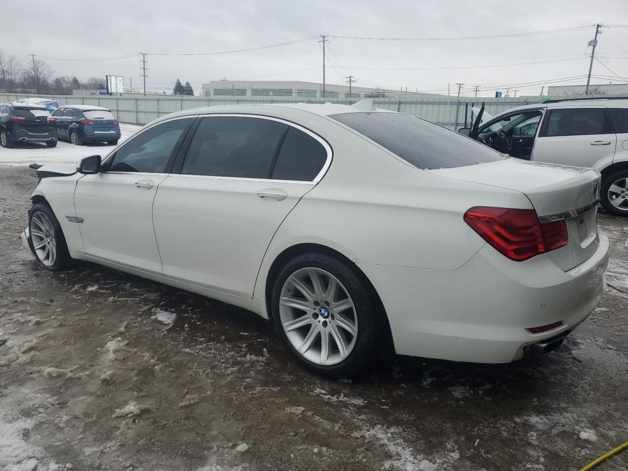 2012 BMW 750 - Image 2