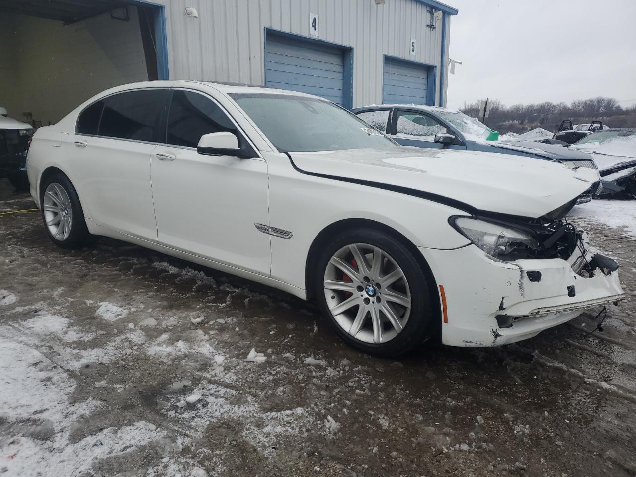 2012 BMW 750 - Image 4