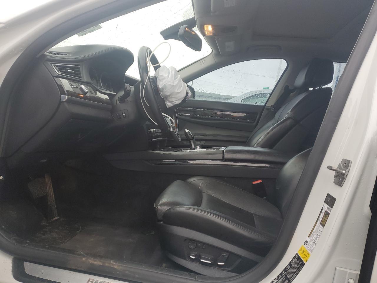 2012 BMW 750 - Image 7