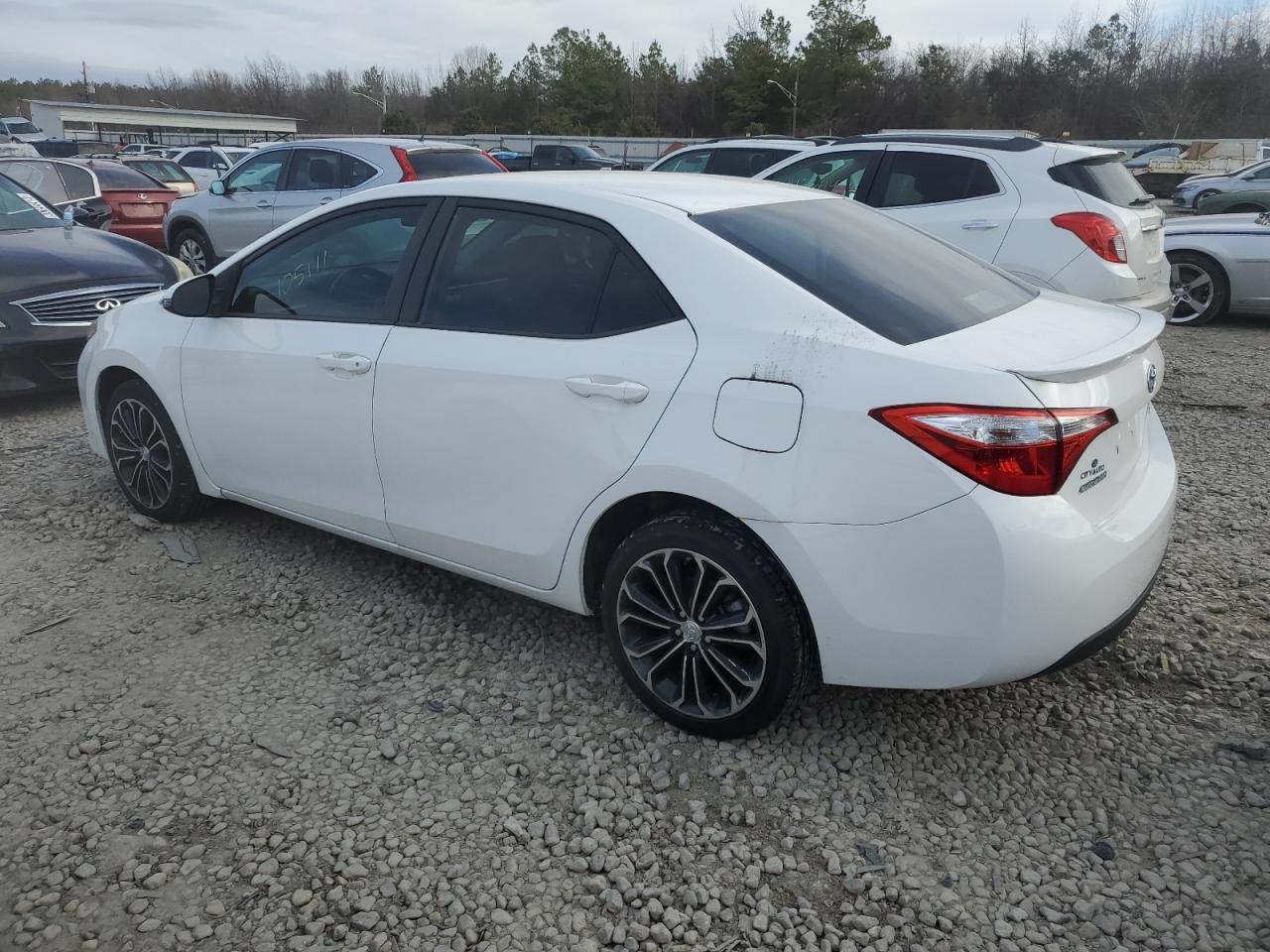 2014 Toyota Corolla L - Фото 2