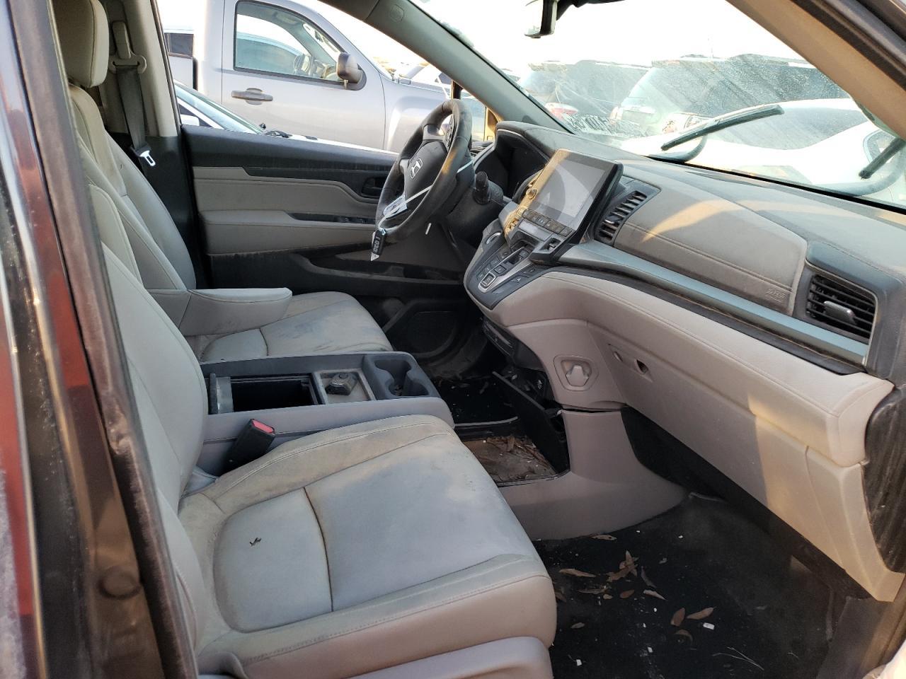 2018 Honda Odyssey Touring - Фото 5