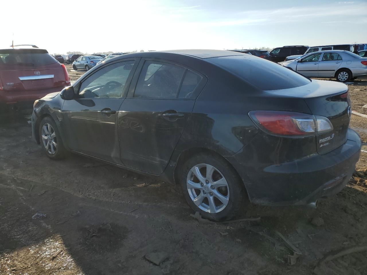 2010 Mazda 3 I - Image 2