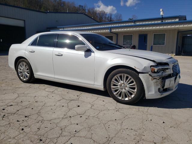 2013 Chrysler 300 - Фото 4