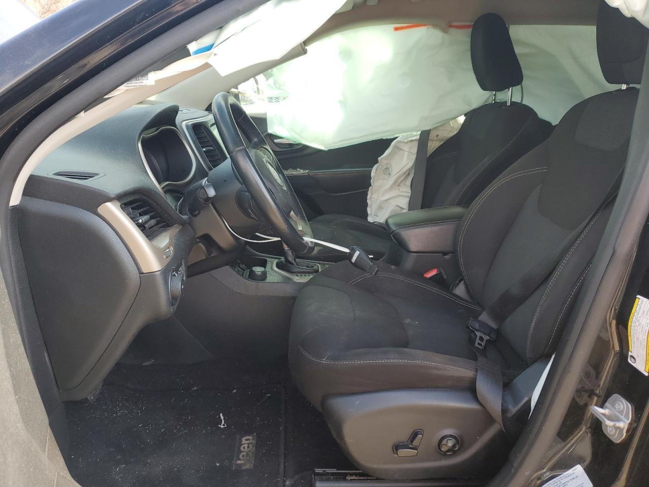 2016 Jeep Cherokee Latitude - Image 7