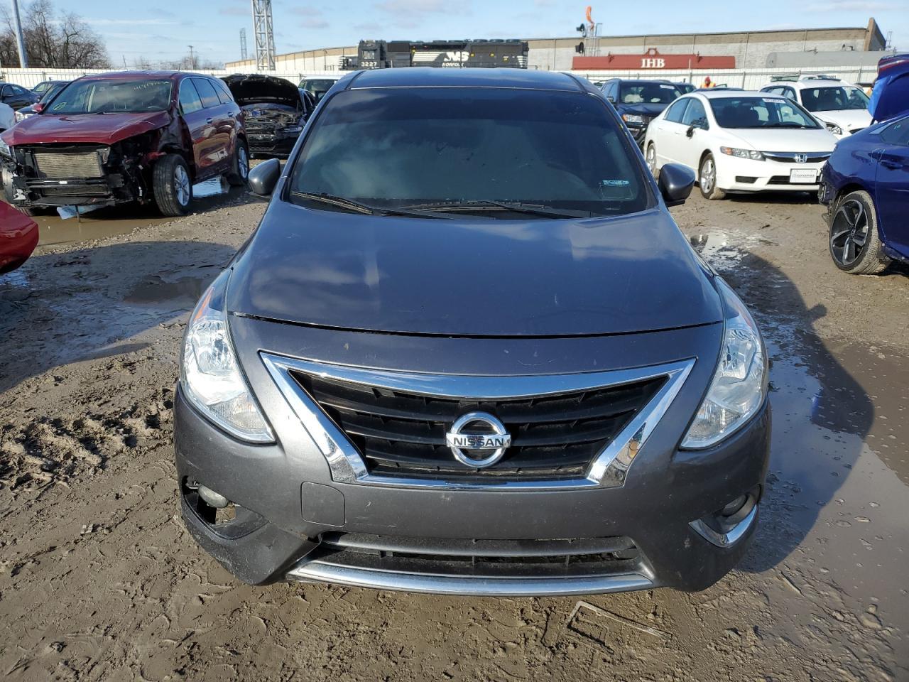 2017 Nissan Versa S - Фото 5