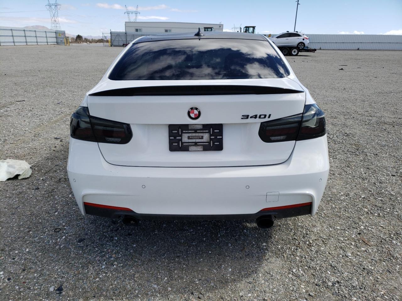 2017 BMW 340 I - Фото 6