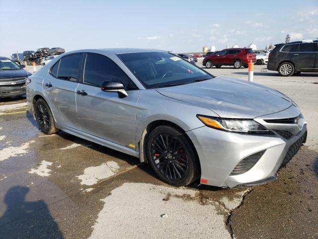 2020 Toyota Camry Se - Фото 4