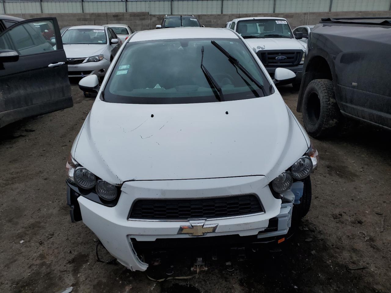 2016 Chevrolet Sonic Lt - Image 5