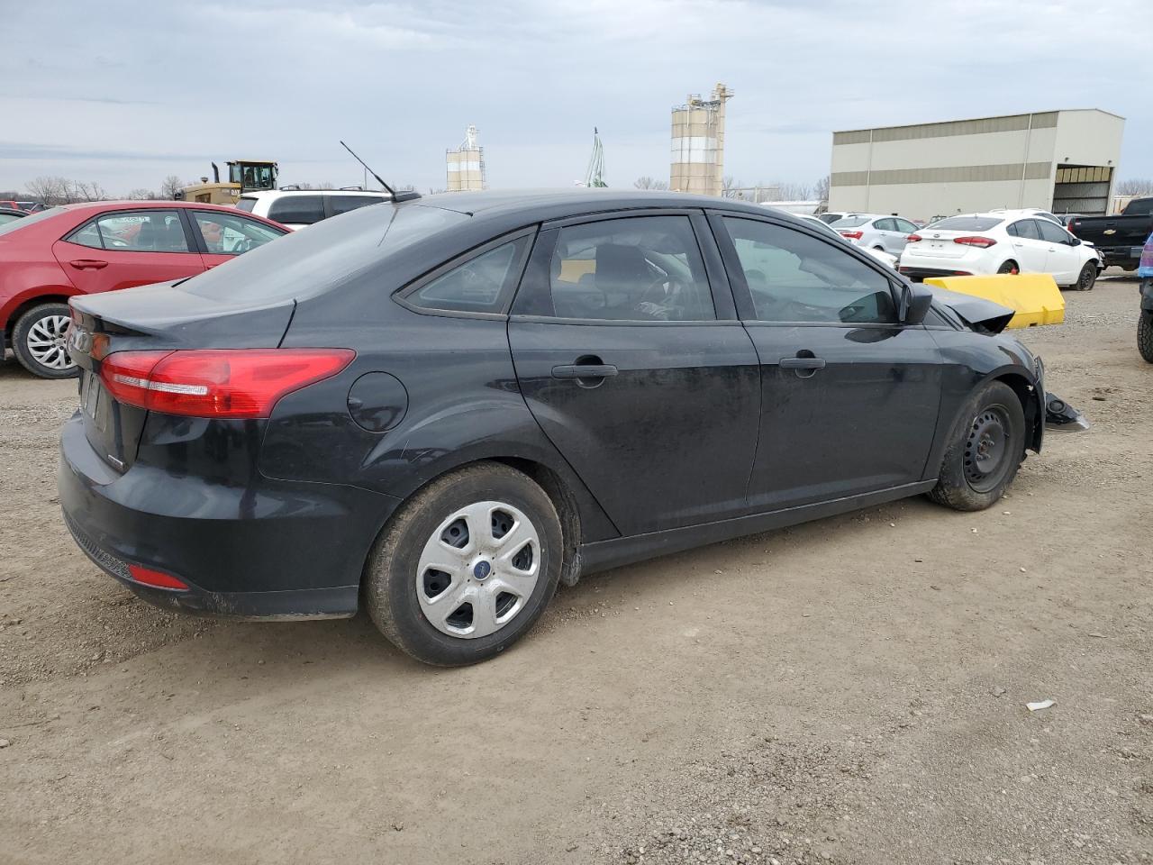 2016 Ford Focus S - Фото 3