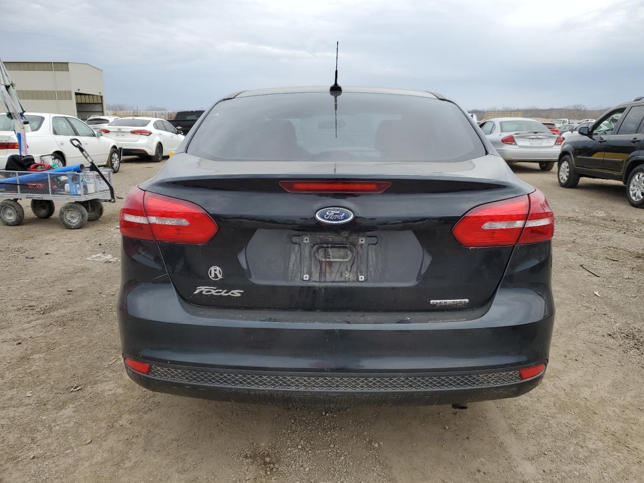 2016 Ford Focus S - Фото 6