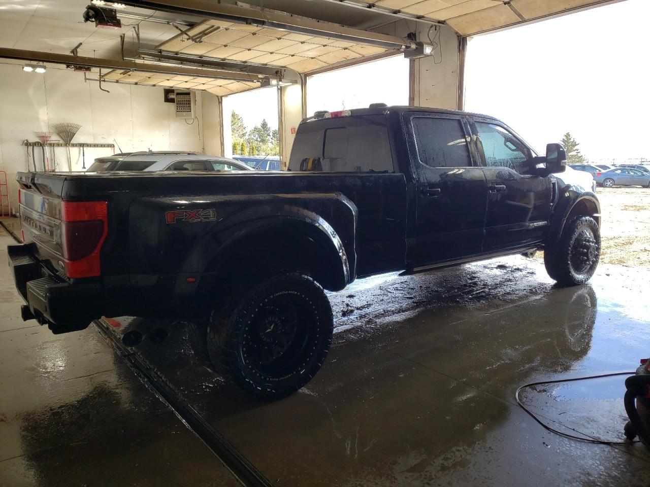 2020 Ford F550 Super Duty - Image 3