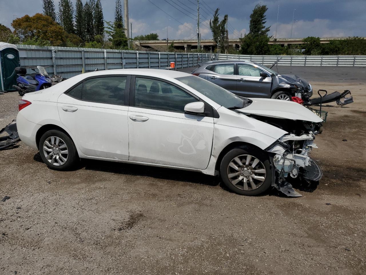 2016 Toyota Corolla L - Фото 4