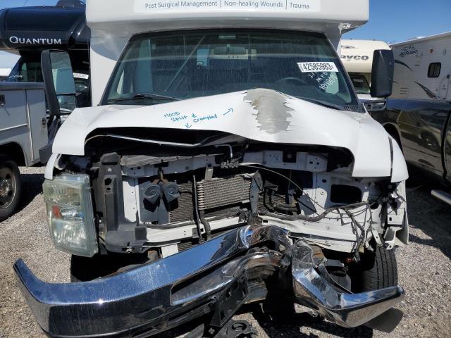 2011 Ford Econoline E450 Super Duty Cutaway Van - Фото 5