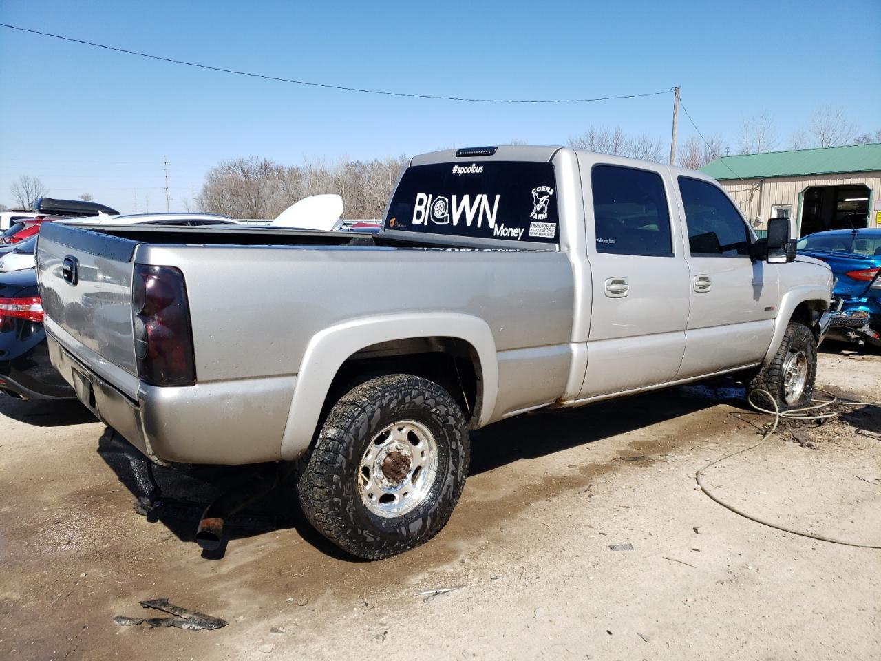 2004 Chevrolet Silverado K2500 Heavy Duty - Фото 3