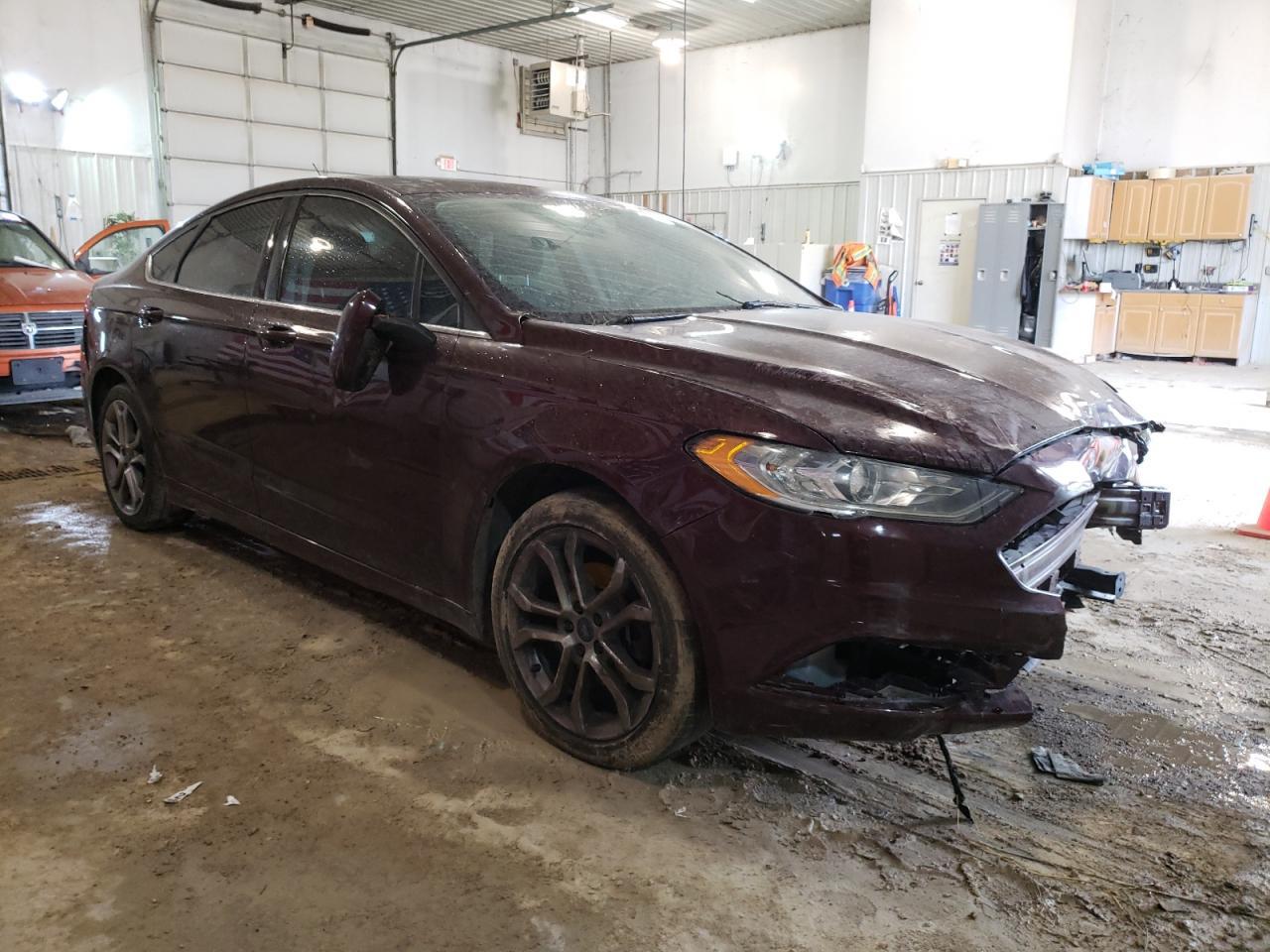 2017 Ford Fusion S - Фото 4