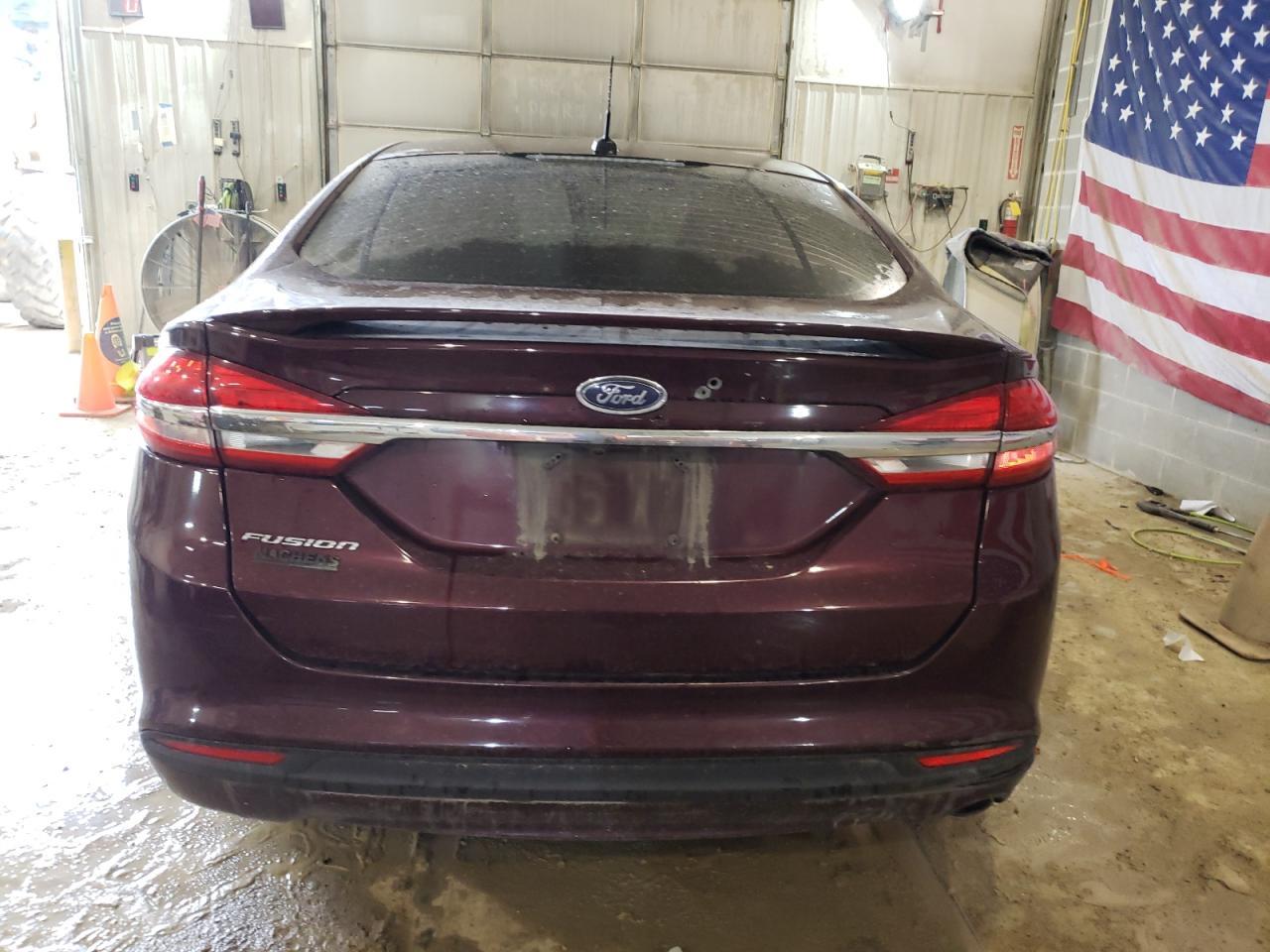 2017 Ford Fusion S - Фото 6