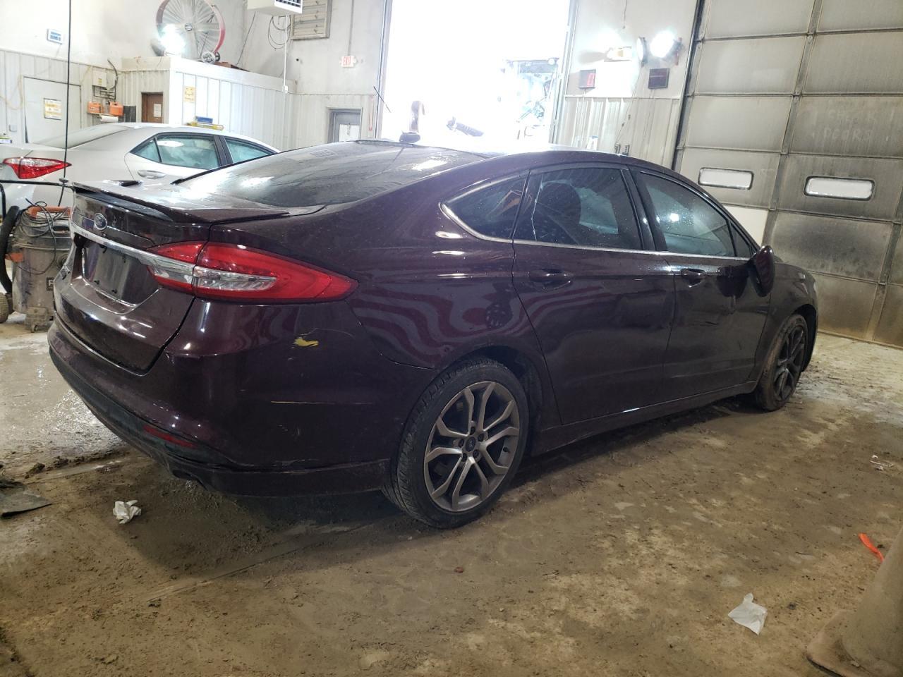 2017 Ford Fusion S - Фото 3