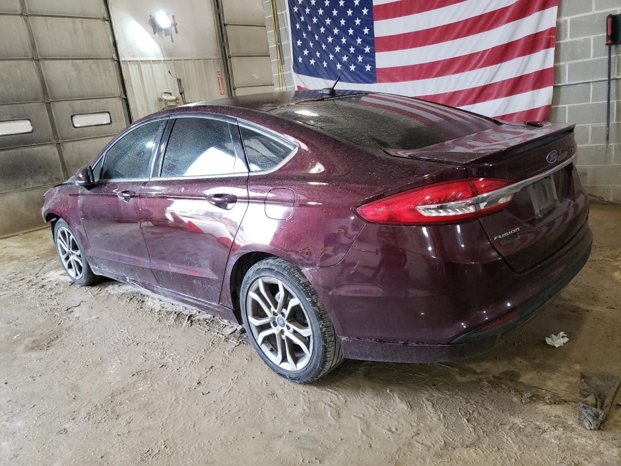 2017 Ford Fusion S - Фото 2