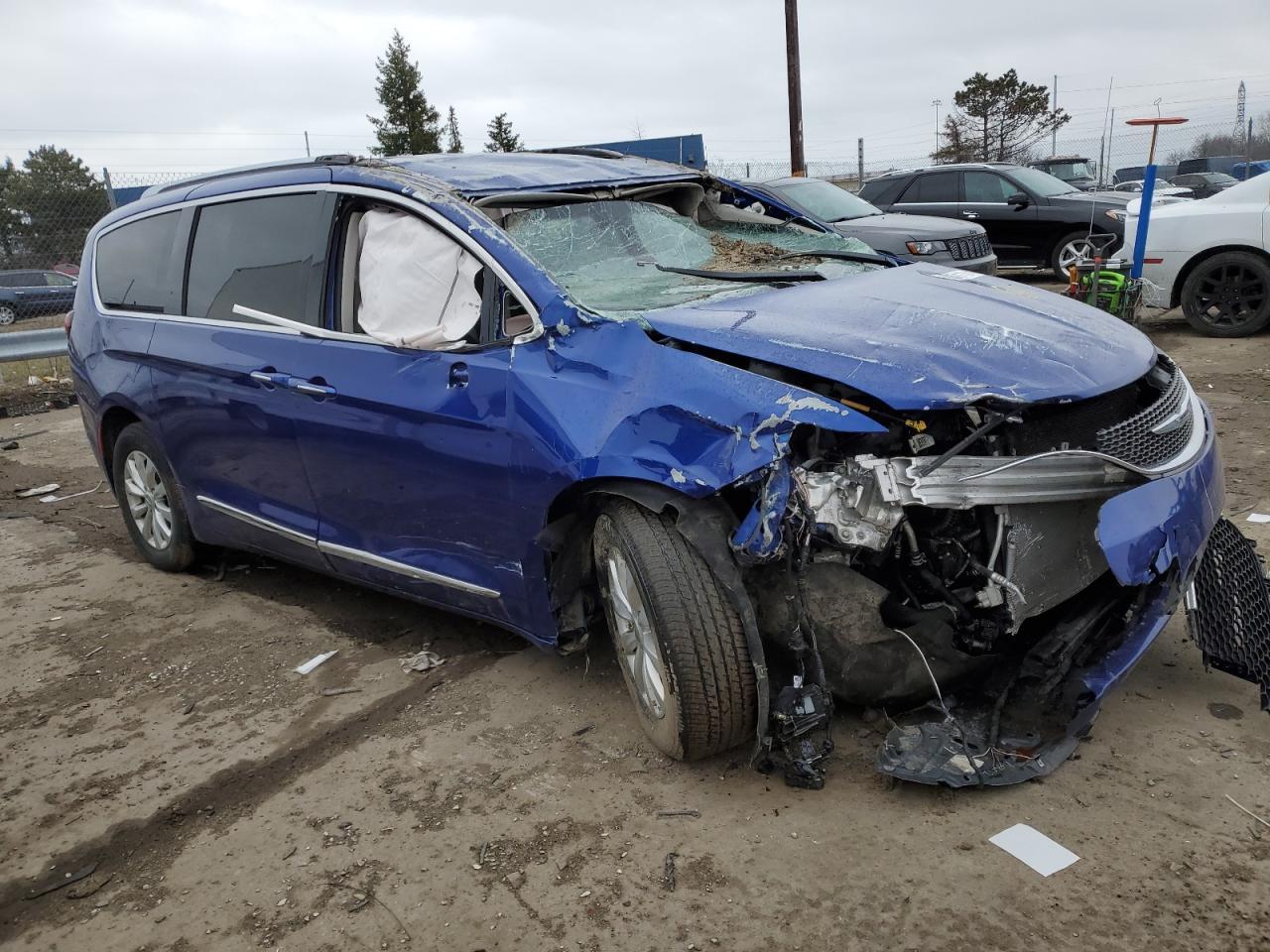 2019 Chrysler Pacifica Touring L - Фото 4