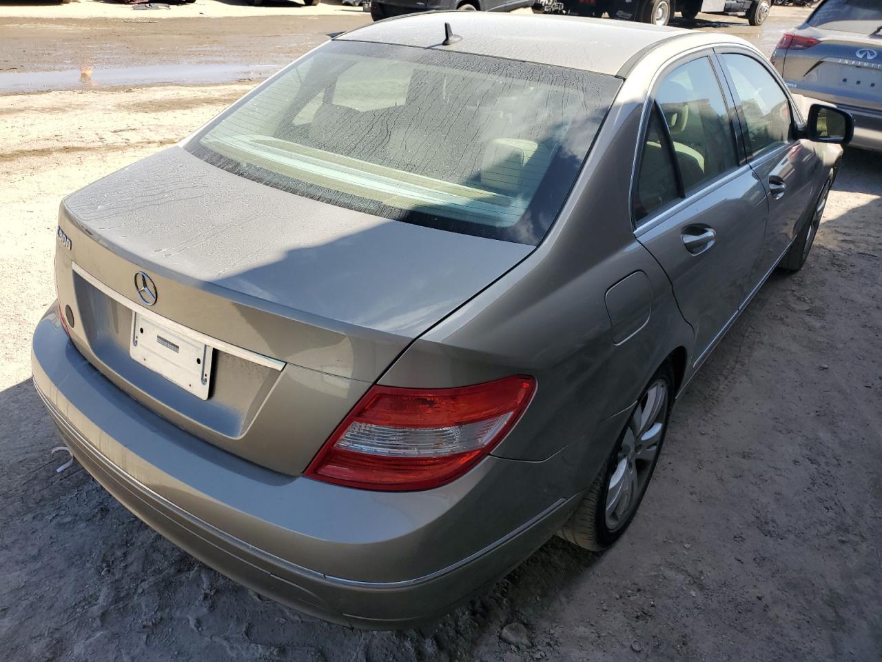2009 Mercedes-Benz C 300 - Image 3