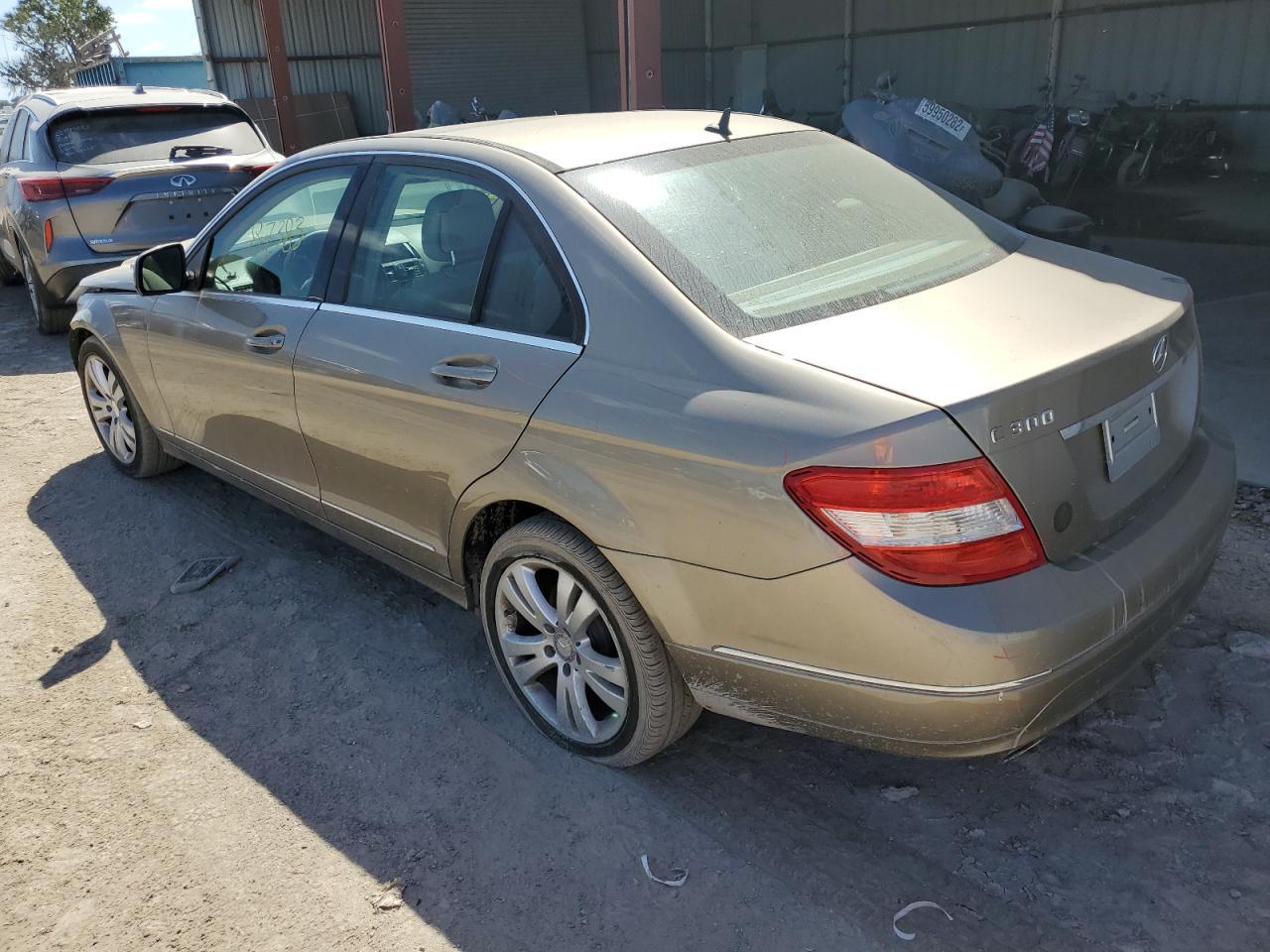 2009 Mercedes-Benz C 300 - Image 2