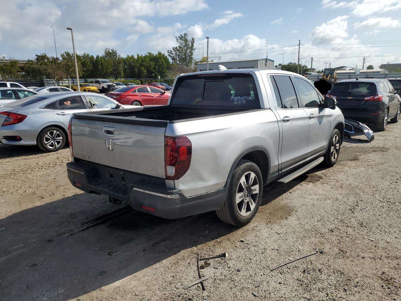 2019 Honda Ridgeline Rtl - Image 3