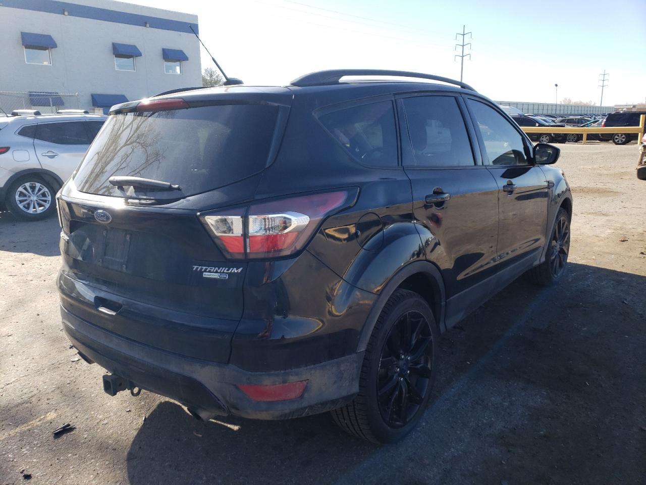 2017 Ford Escape Titanium - Фото 3