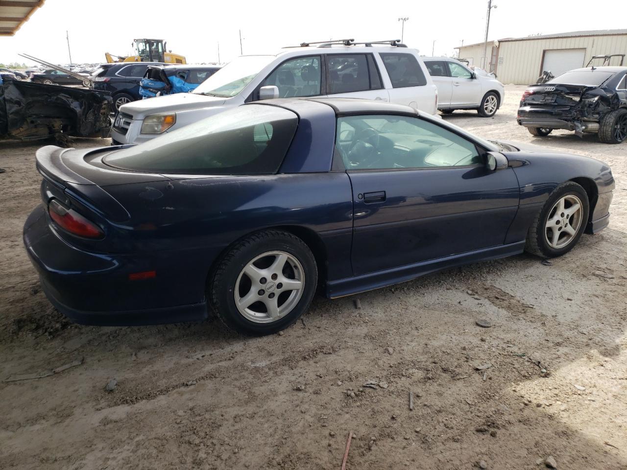 1998 Chevrolet Camaro - Фото 3