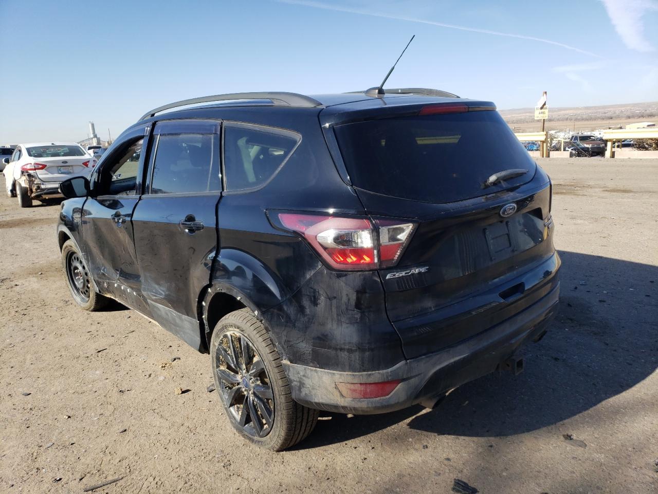2017 Ford Escape Titanium - Фото 2