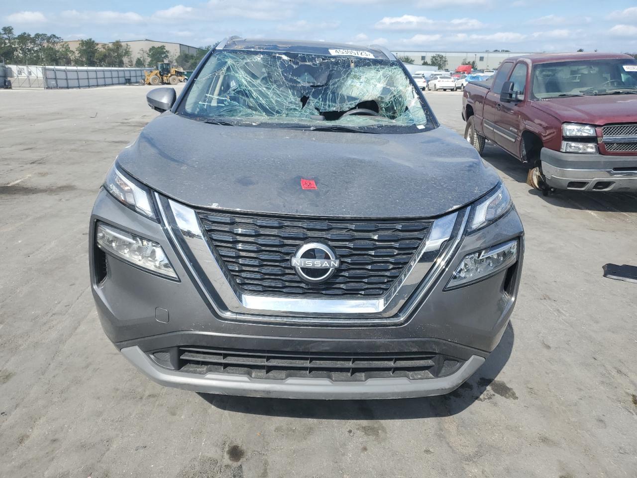 2022 Nissan Rogue Sv - Image 5