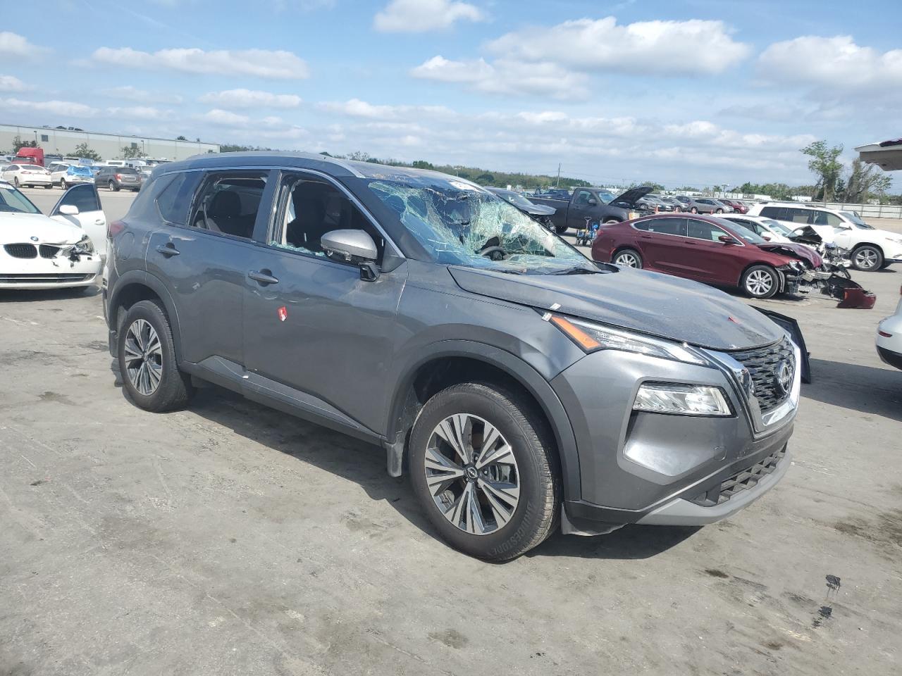 2022 Nissan Rogue Sv - Image 4