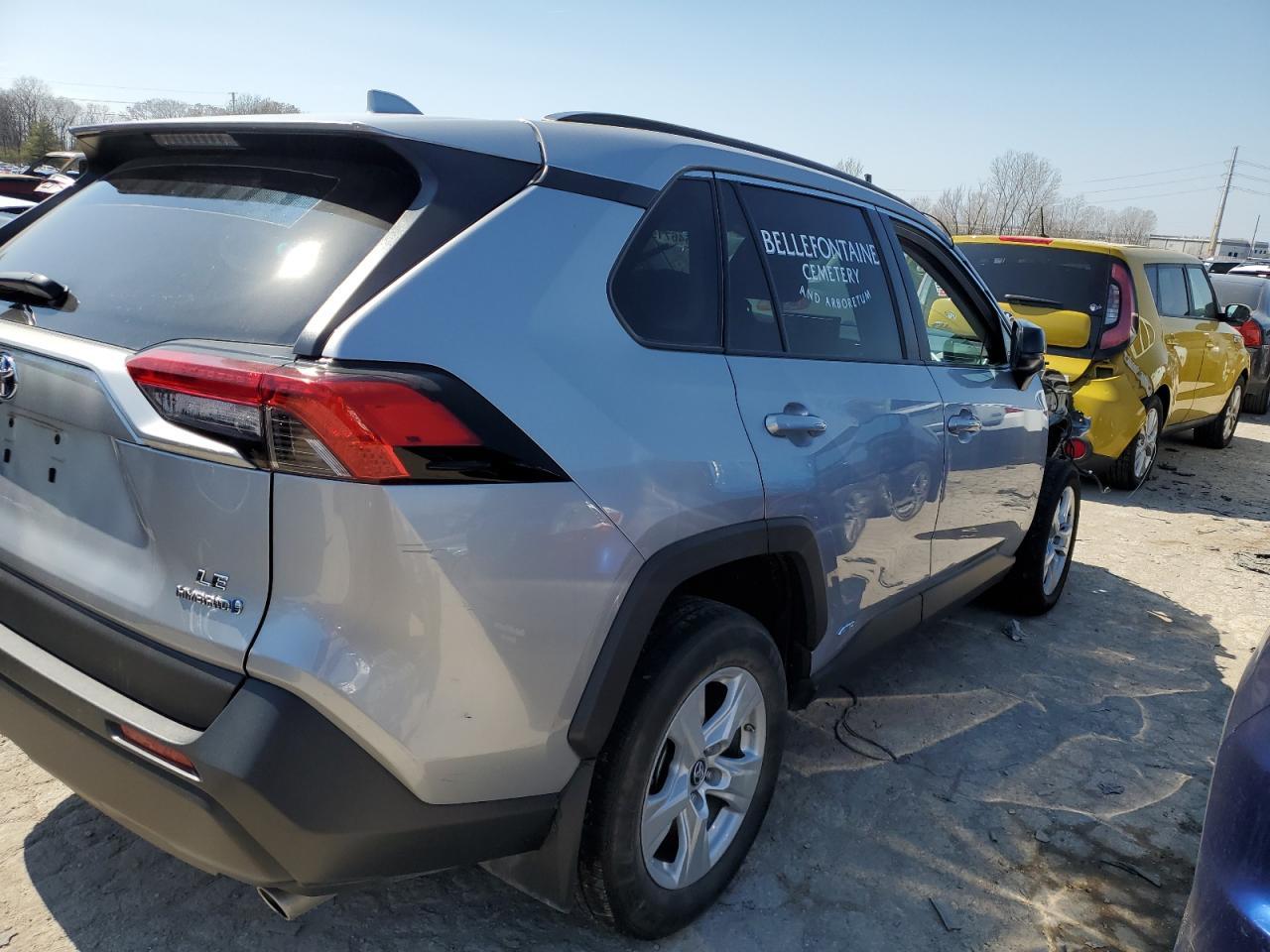 2020 Toyota Rav4 Le - Фото 3