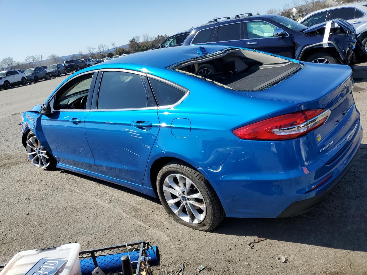 2020 Ford Fusion Se - Image 2