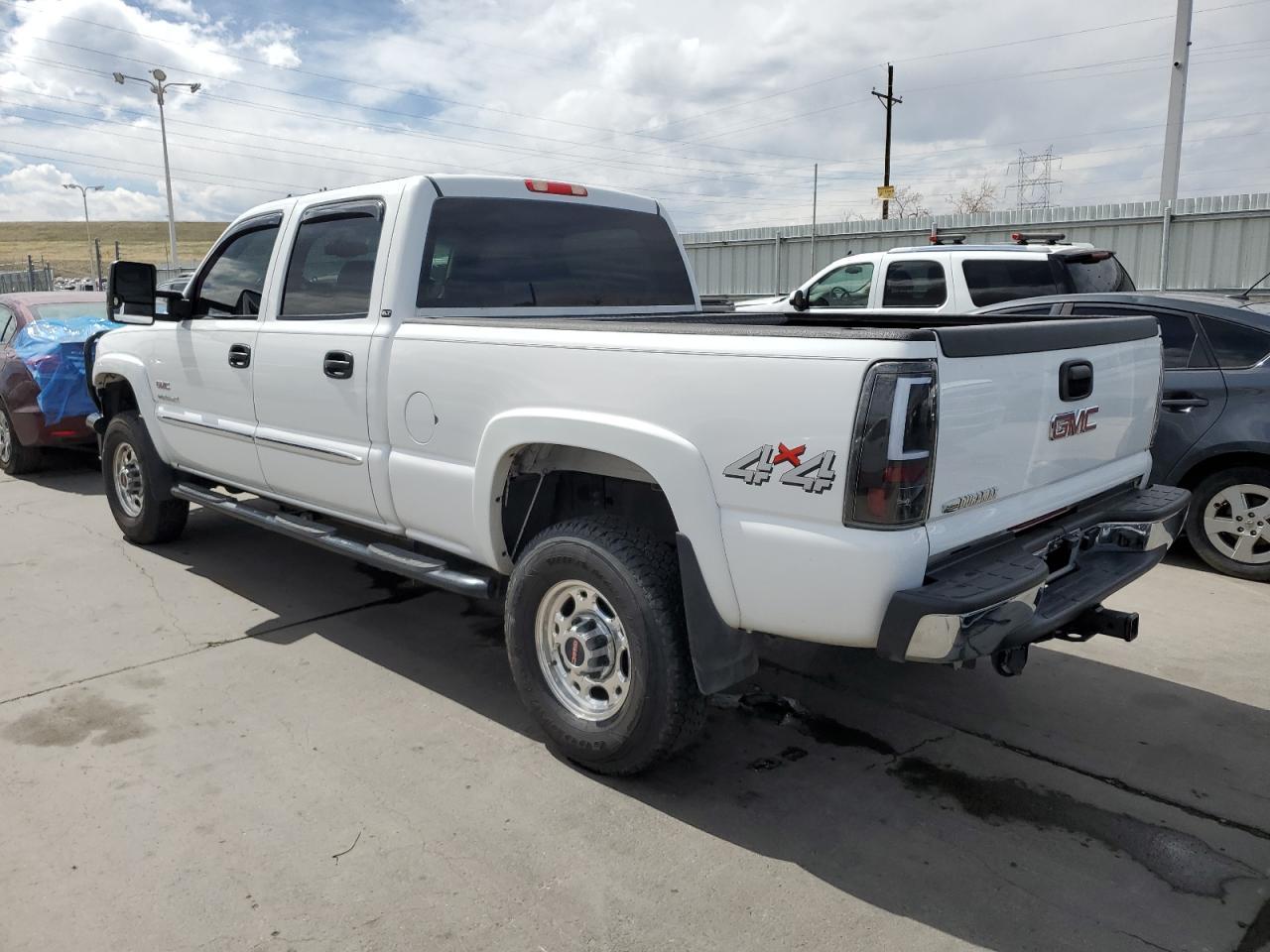 2006 GMC Sierra K2500 Heavy Duty - Фото 2