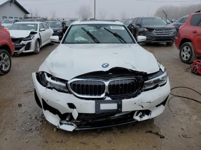2021 BMW 330Xi - Фото 5