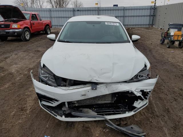 2017 Volkswagen Passat R-Line - Фото 5