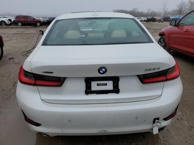 2021 BMW 330Xi - Фото 6
