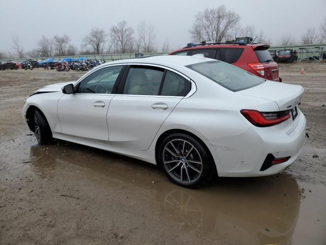 2021 BMW 330Xi - Фото 2