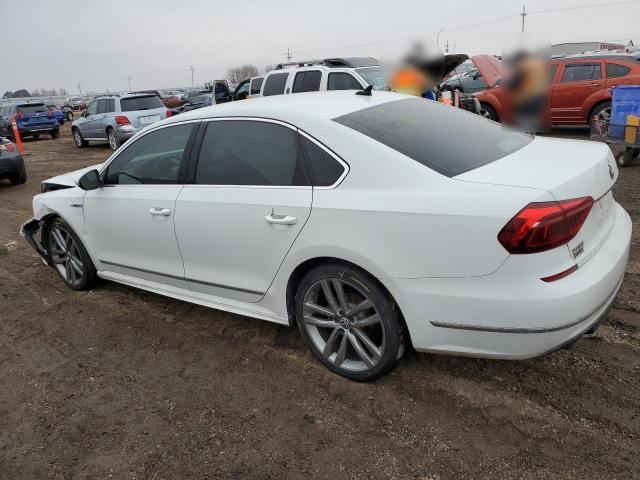 2017 Volkswagen Passat R-Line - Фото 2