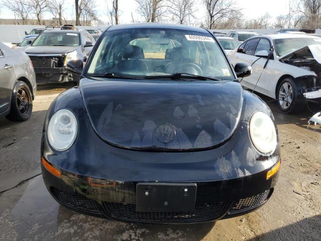 2010 Volkswagen New Beetle - Фото 5
