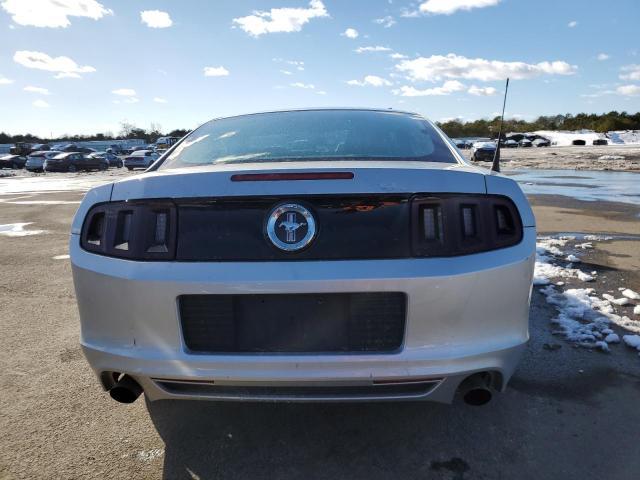 2013 Ford Mustang - Фото 6
