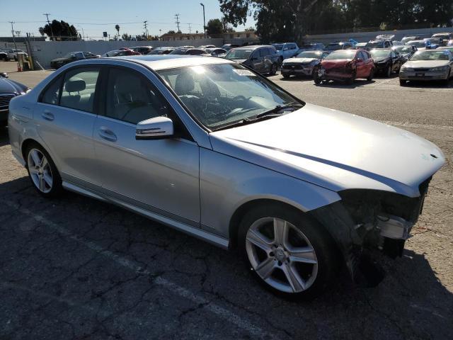 2011 Mercedes-Benz C 300 - Фото 4
