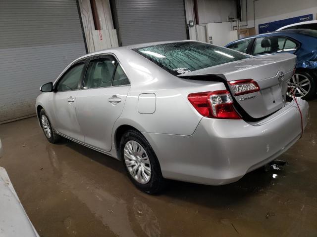 2012 Toyota Camry Base - Фото 2
